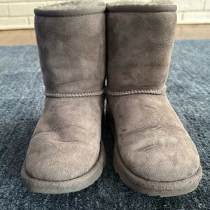 Ugh Short Grey Boots